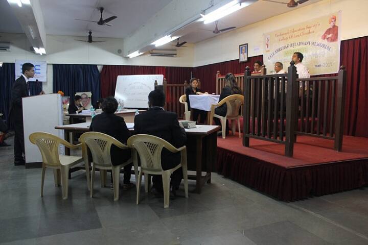 moot-court